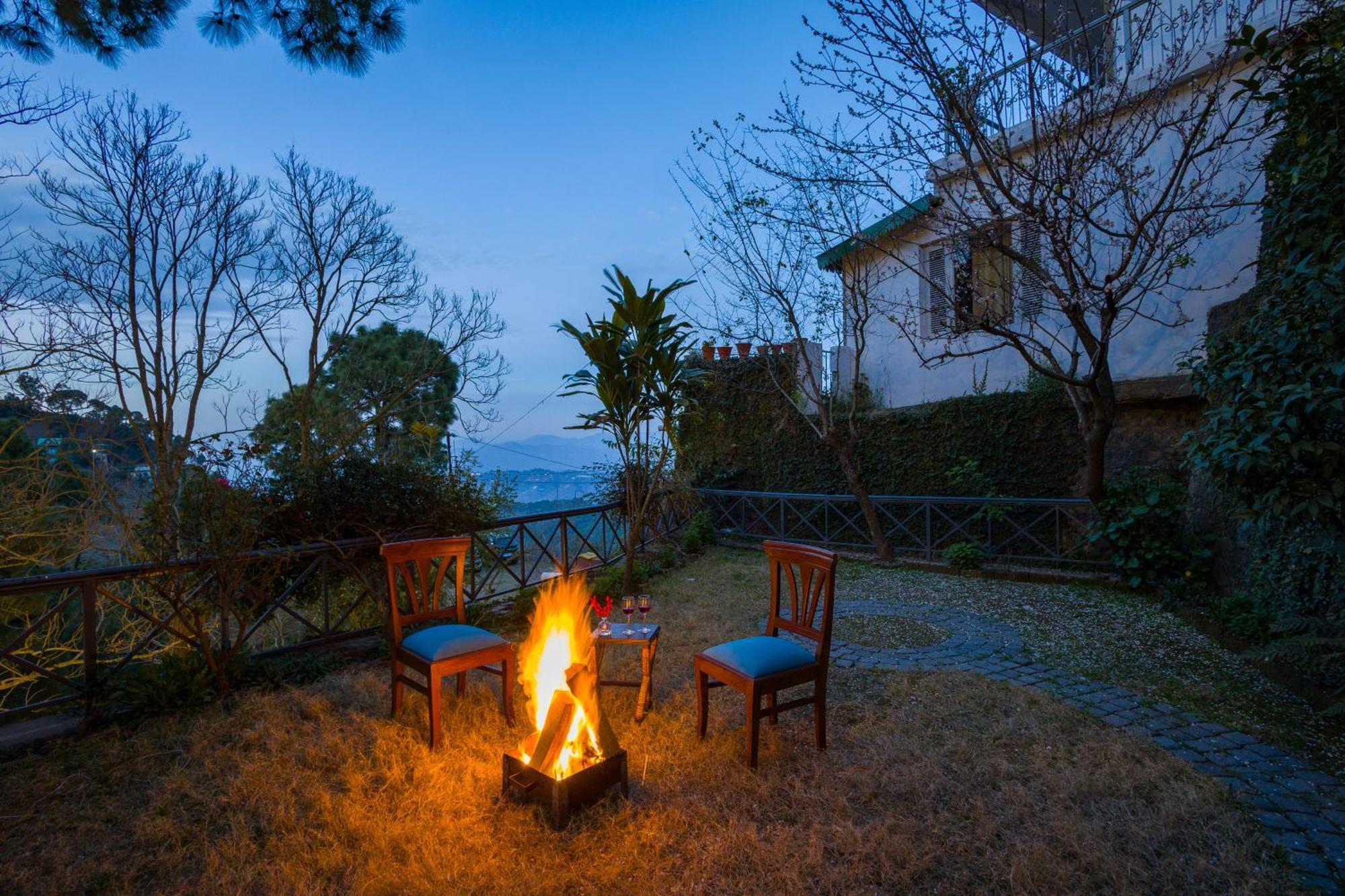 Alaya Stays Mehar Villa - 3 Bhk With Garden & Scenic Views Kasauli Eksteriør bilde