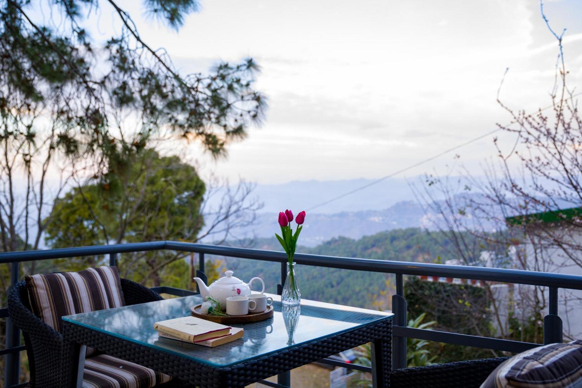 Alaya Stays Mehar Villa - 3 Bhk With Garden & Scenic Views Kasauli Eksteriør bilde