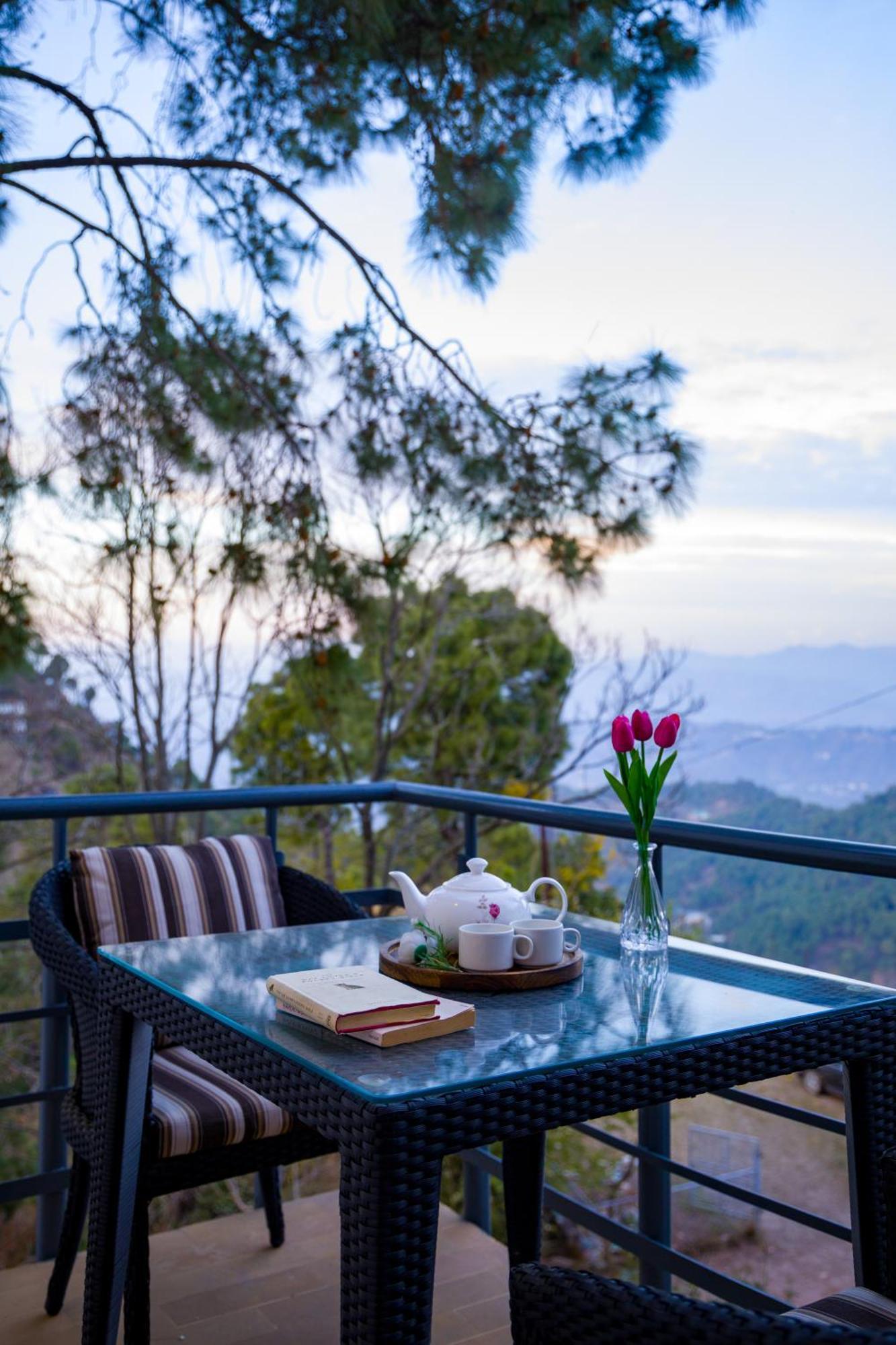 Alaya Stays Mehar Villa - 3 Bhk With Garden & Scenic Views Kasauli Eksteriør bilde